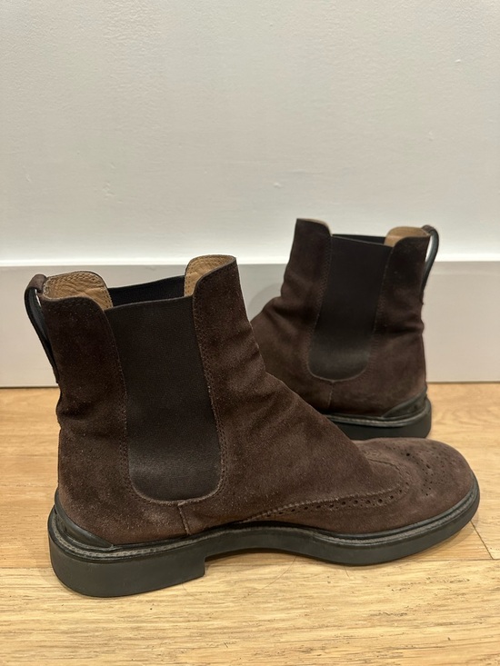 Tod’s Men Chelsea Brown Suede Ankle Boot Stretch Sides Round Toe Size 7.5 main image 4